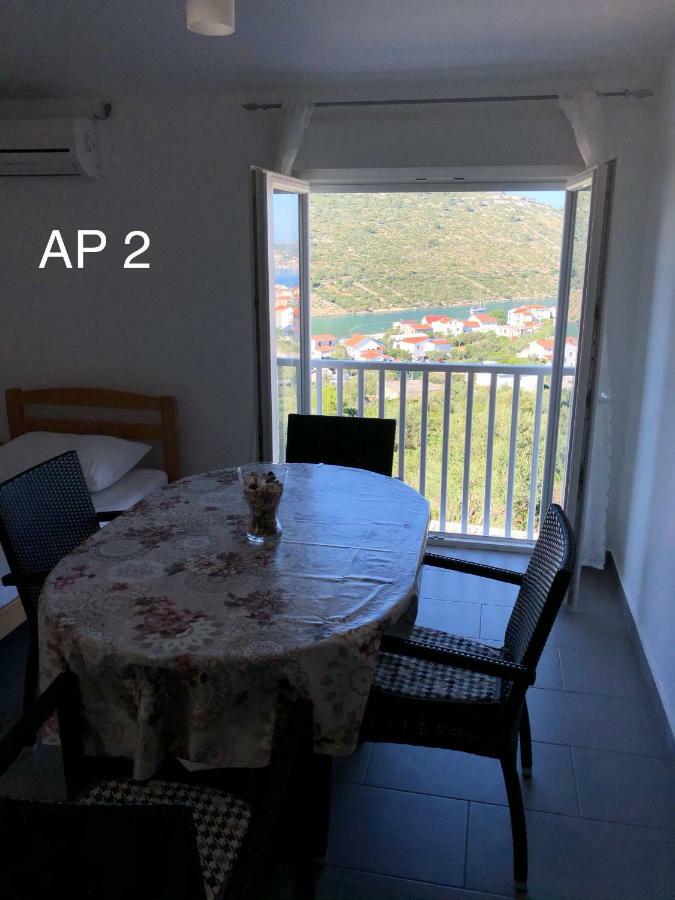 Apartments Zora ロゴズニッツァ エクステリア 写真